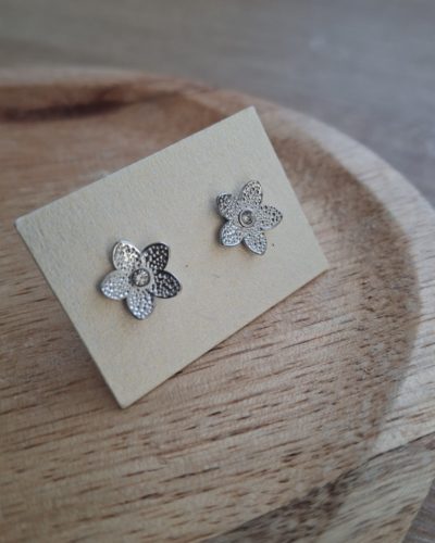 Puces d’oreilles fleur dorée strass 🌸 AYLIN