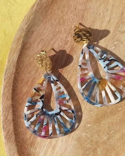 🌈 LUMÉA – Boucles goutte colorées