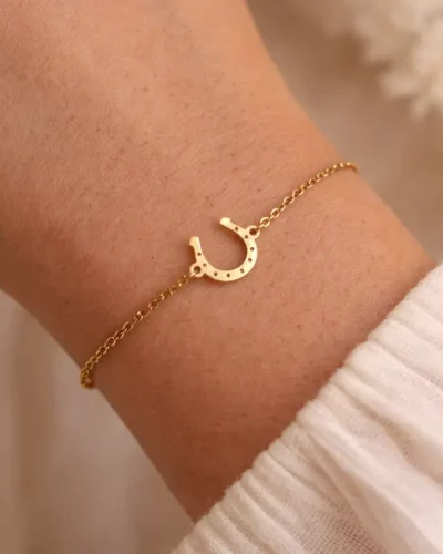 Bracelet fer à cheval doré ✨
