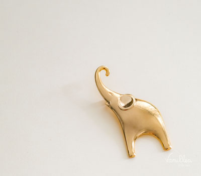 Broche éléphant dorée 🐘