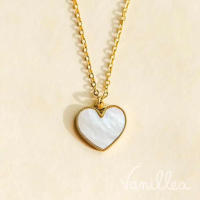 Collier coeur doré