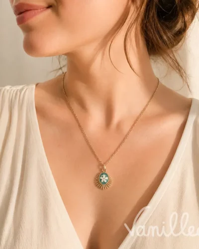 Collier Médaillon Myosotis ✨