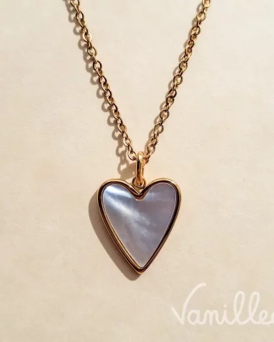 Collier pendentif cœur nacre