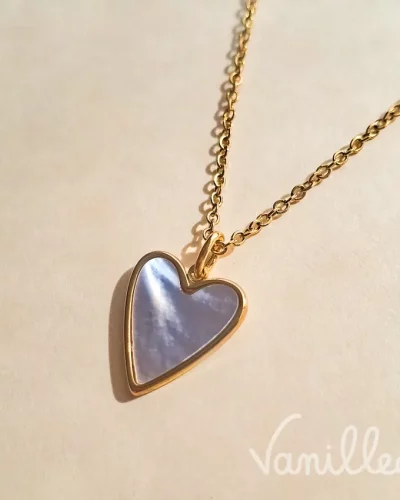 Collier pendentif cœur nacre