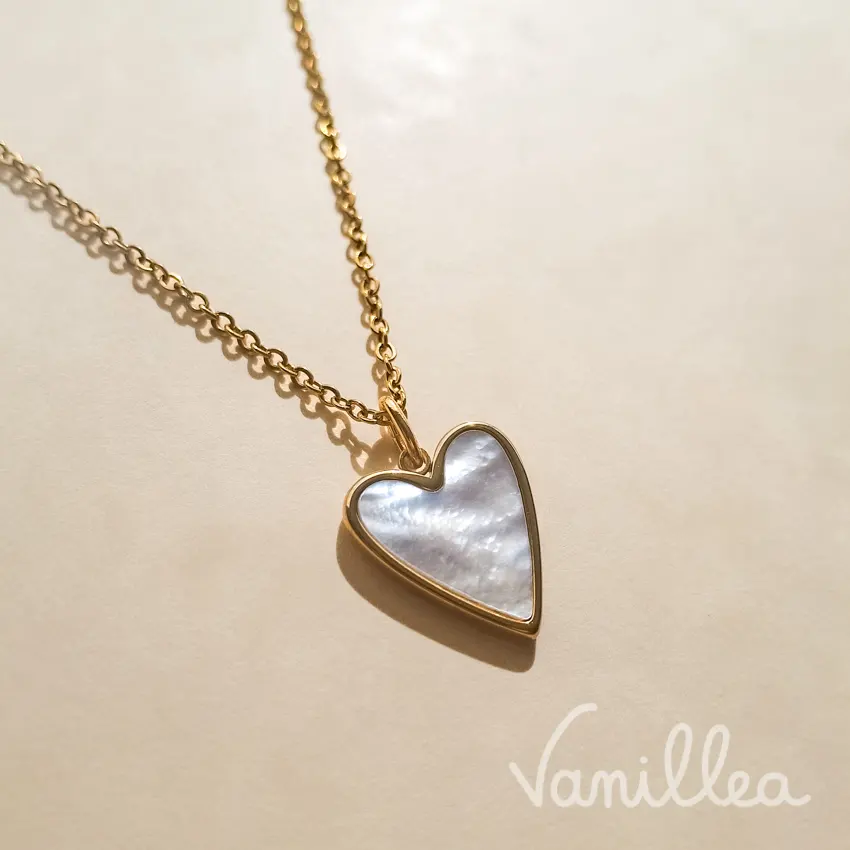 Collier grand cœur nacré Vanillea
