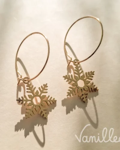 Boucles d’oreilles flocon de neige dorées ❄️