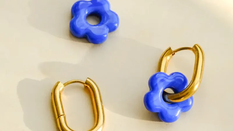 Boucles d’oreilles fleur en verre bleu FIORELLA