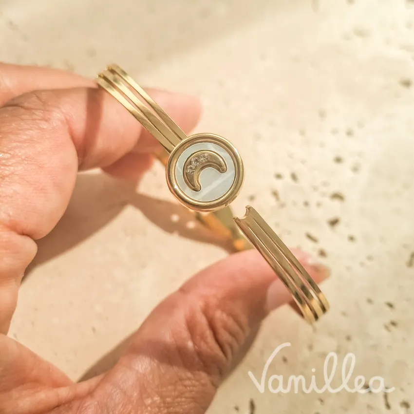 Bracelet lune nacre en acier inoxydable doré