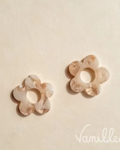 Pampille fleur beige marbrée Cynthia 🐚