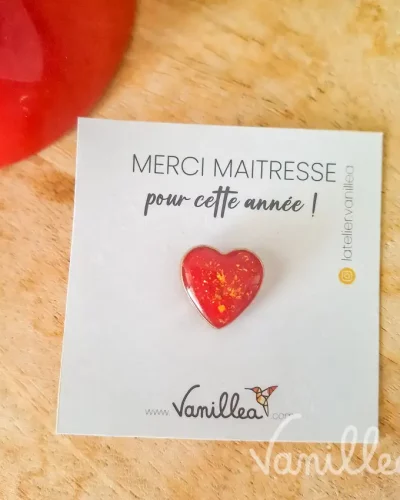 Bijou cœur rouge pailleté maîtresse ❤️