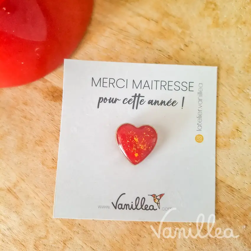 Cadeau maîtresse coeur rouge pailleté sur carte merci pour cette année