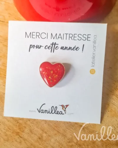 Bijou cœur rouge pailleté maîtresse ❤️