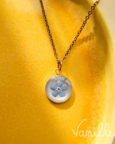 🌸 Collier Myosotis 12 mm – Fleur naturelle