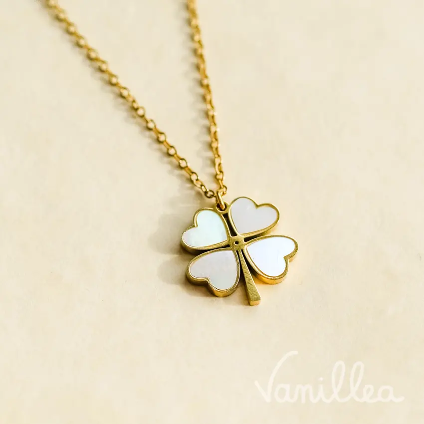 Collier trèfle en nacre en acier inoxydable doré délicat