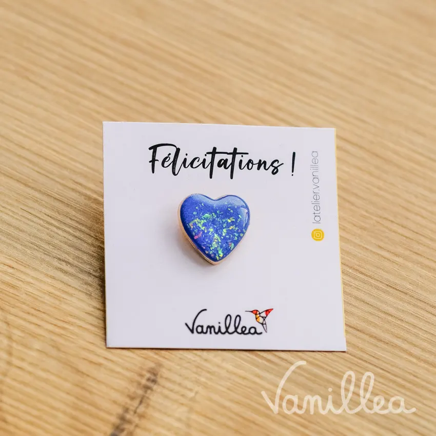 pins-felicitations-bleu-paillettes