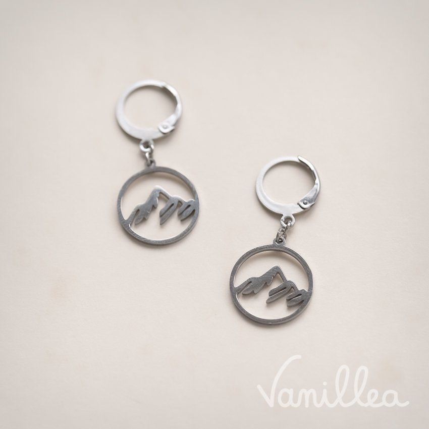 Boucles montagnes argenté minimalistes