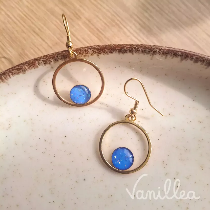 Boucles bleu roi