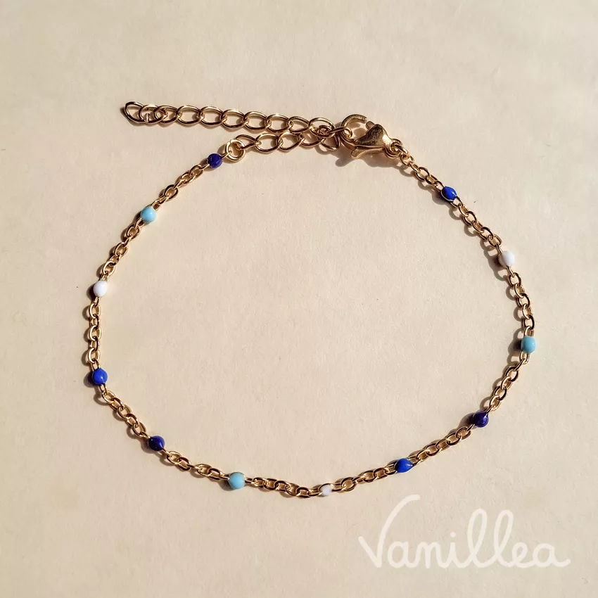 bracelet chaîne perles bleues acier inoxydable doré vue complète