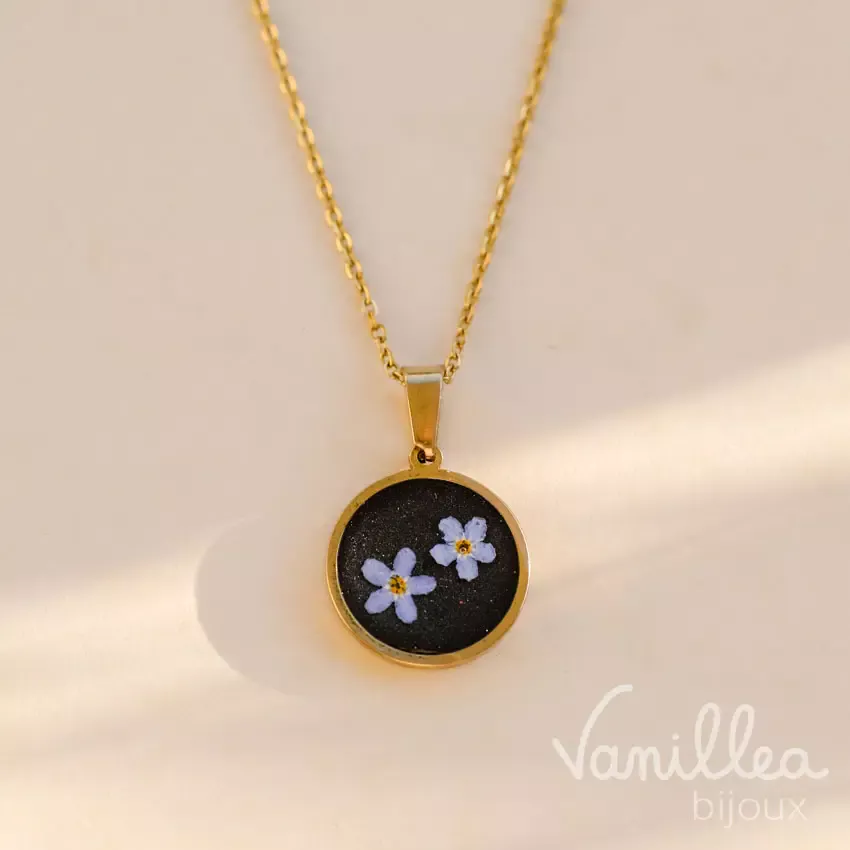 Collier myosotis noir
